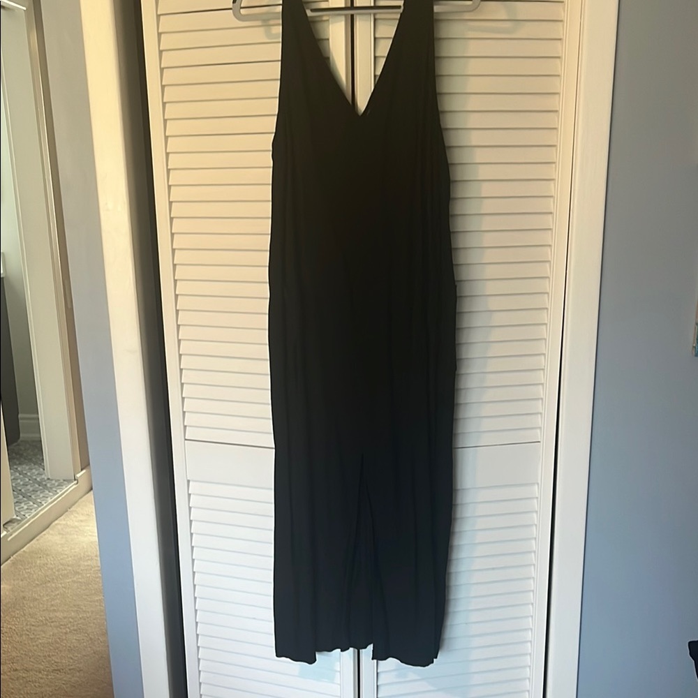 Elegant Black Sleeveless Dress
